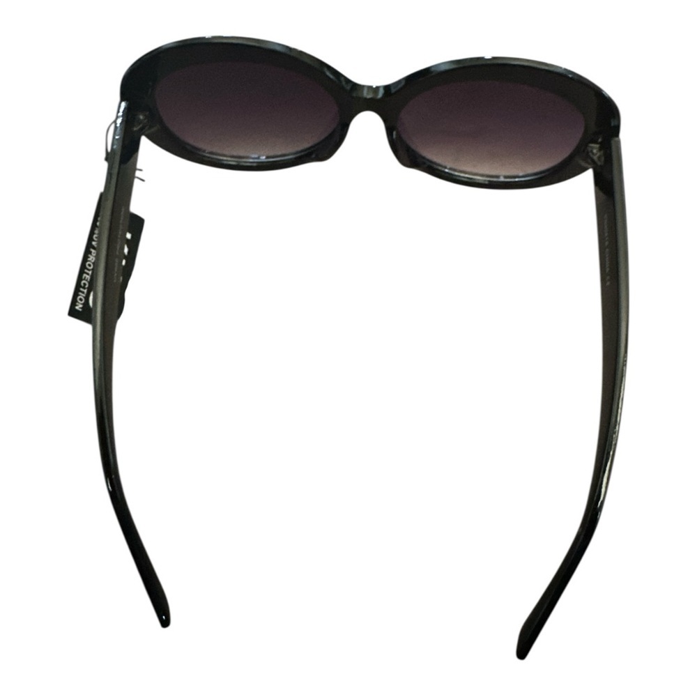 KISS Black Round Sunglasses – 100% UV Protection - Picture 3 of 5